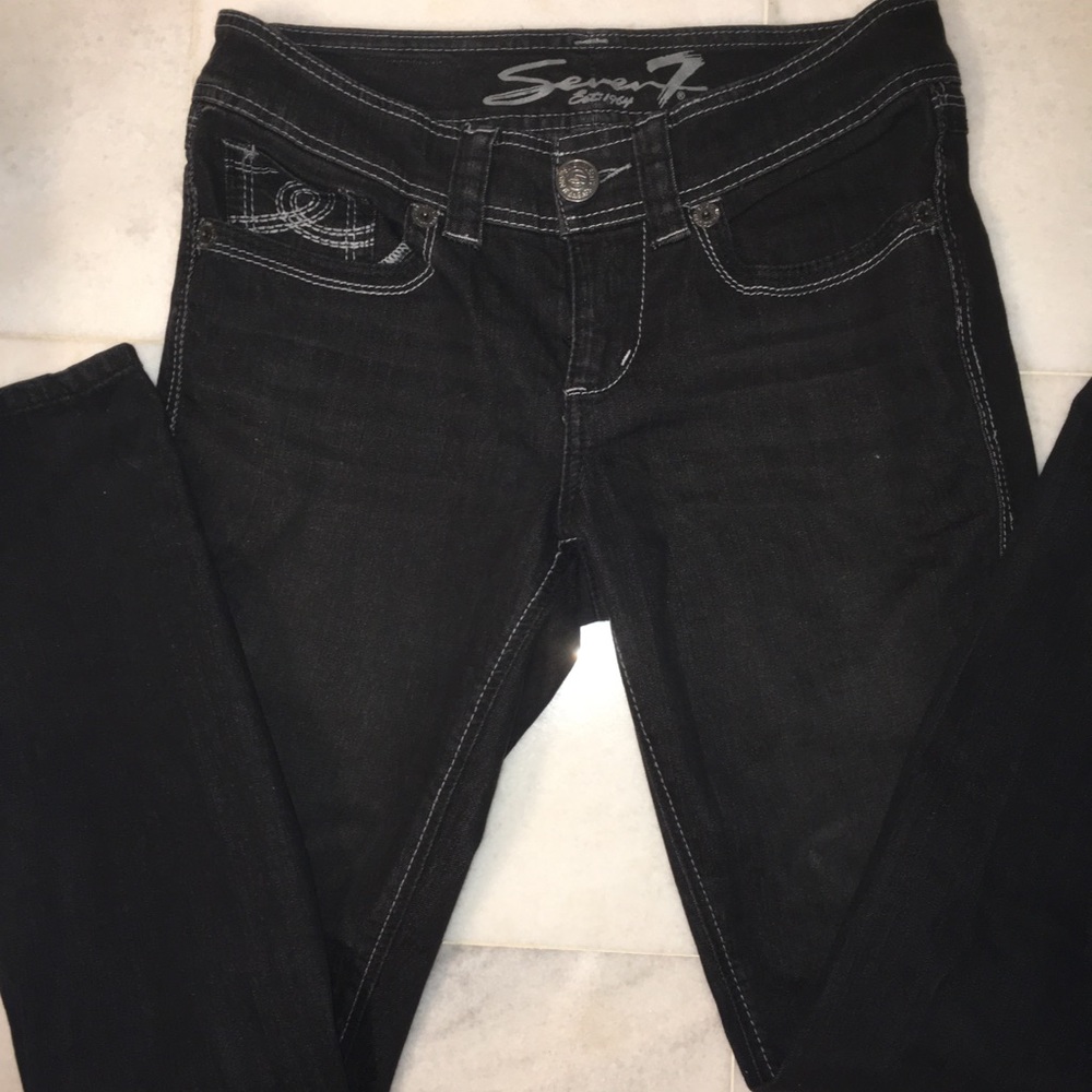 Seven7 Dark Wash Tapered Jeans - size 6